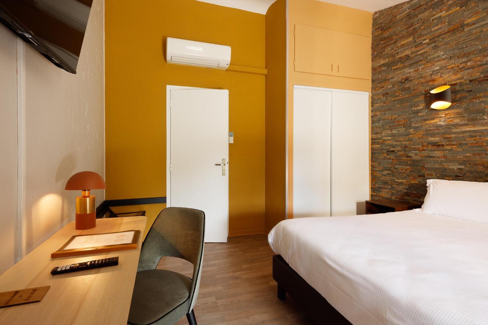 Val & Hotel 3*